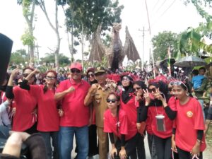 Pemerintah Desa Ciwuni Kirim Peserta Karnaval Tingkat Kecamatan Tahun 2024