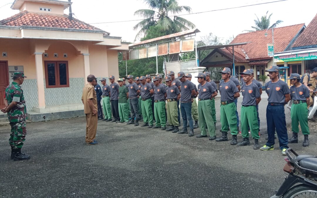 Apel Pagi Pasukan Linmas Desa Ciwuni