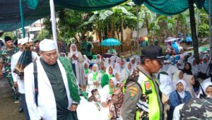 Meskipun Hujan, Mujahadah Al Asmaul Husna di Desa Ciwuni Dihadiri Ribuan Peserta