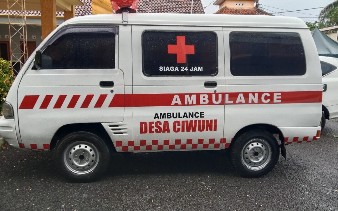 Kepala Desa Ciwuni Penuhi Janji: Sumbangkan Mobil Ambulans untuk Warga