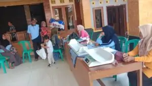 Kegiatan Posyandu ILP di Balai Desa Ciwuni